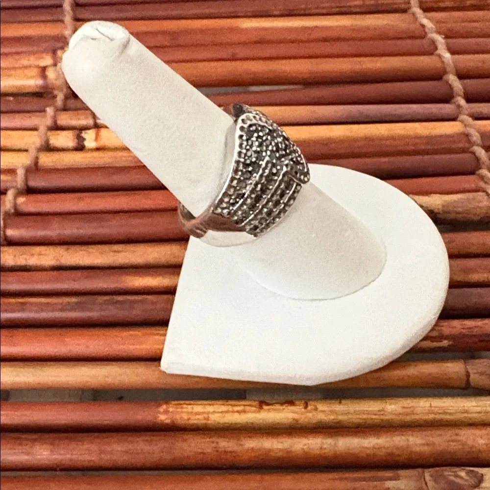 Lia Sophia Silver Textured Band Ring Crystals Size 8